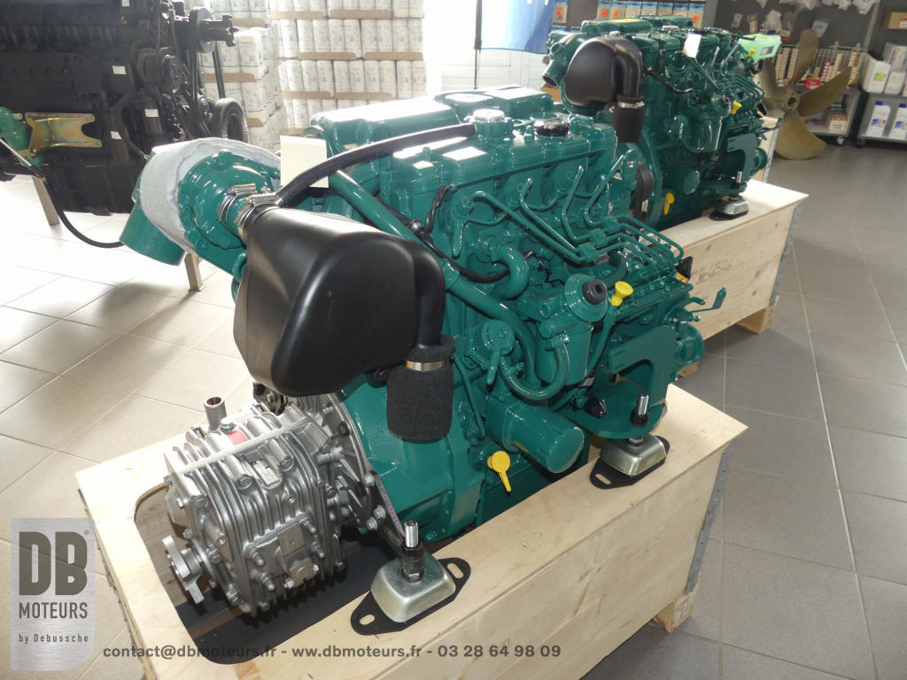 photo moteur marin diesel volvo penta D2-60